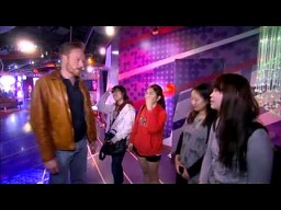 Conan rozmawia z dziewczynami z Korei Południowej 