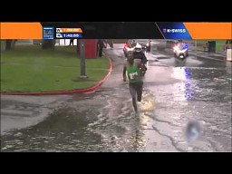 Maratończyk kontra deszcz