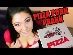 Gwiazda porno zamawia pizzę