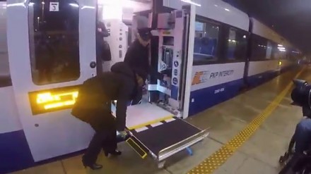 System dla niepełnosprawnych w nowych pociągach PKP okiem osoby na wózku inwalidzkim