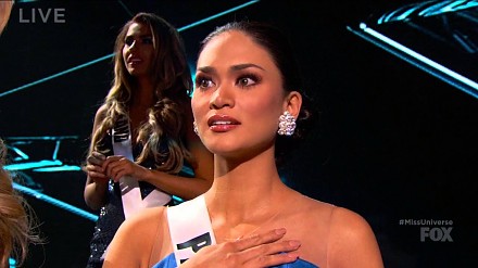 Prowadzący wybory pomylił się na żywo: dał koronę Miss Universe pierwszej wicemiss, potem ją zdjął