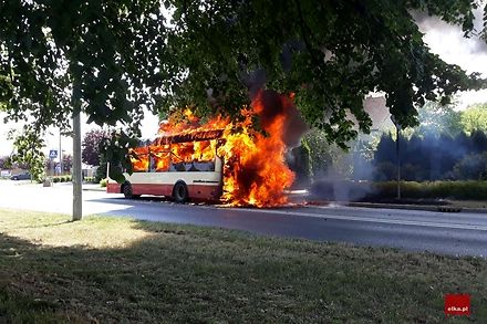 Pożar autobusu w Lesznie