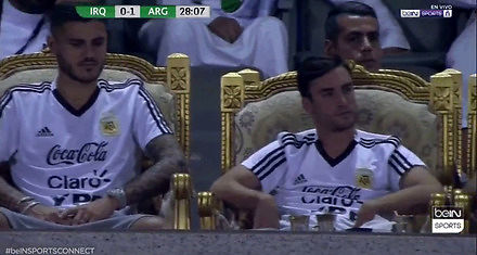 Rezerwowi piłkarze Argentyny mogli się poczuć na ławce jak królowie