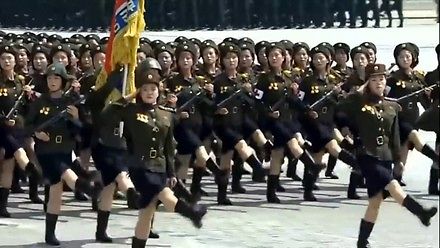 Kiedy dołożysz muzykę Bee Gees do północnokoreańskich marszów