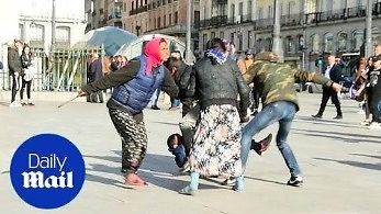 Hiszpańscy Romowie vs hiszpańska policja