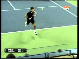 Niewiarygodne uderzenie Rogera Federera